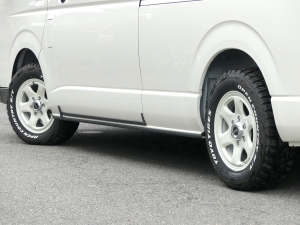 ハイエースバンスパロン　4WD　ディーゼル
