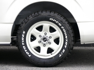 ハイエースバンスパロン　4WD　ディーゼル