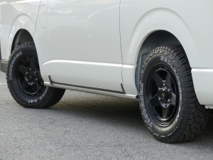 ハイエースバンDX　4WD　ディーゼル　丸目