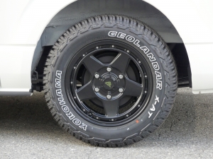 ハイエースバンDX　4WD　ディーゼル　丸目