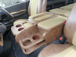 ハイエースワゴン新車コンプリート　ハイエースワゴン２ＷＤ