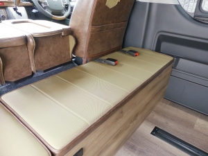 ハイエースワゴン新車コンプリート　ハイエースワゴン２ＷＤ
