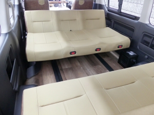 ハイエースワゴン新車コンプリート　ハイエースワゴン２ＷＤ