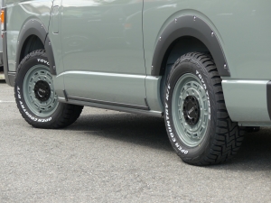 ハイエースバンディーゼル4WD　アースカラーパッケージ6X3アーバンカーキ