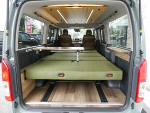 ハイエースバンディーゼル4WD　アースカラーパッケージ6X3アーバンカーキ