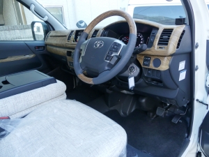 ハイエースバンDX　4WD　ディーゼル