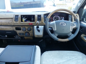 ハイエースバンDX　4WD　ディーゼル