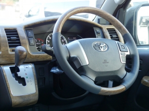 ハイエースバンDX　4WD　ディーゼル