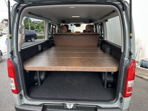 ハイエースバン新型ハイエースコンプリートカー