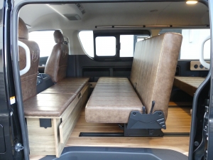 ハイエースワゴンMONOBOX8人乗り　車中泊できる街乗り仕様車