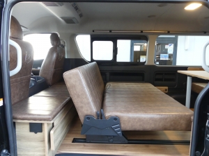 ハイエースワゴンMONOBOX8人乗り　車中泊できる街乗り仕様車