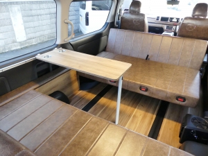 ハイエースワゴンMONOBOX8人乗り　車中泊できる街乗り仕様車