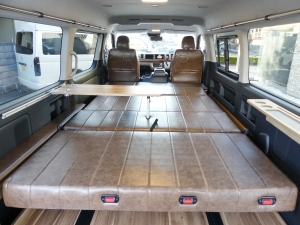 ハイエースワゴンMONOBOX8人乗り　車中泊できる街乗り仕様車