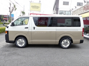 ハイエースバン新車ハイエースDX　丸目カスタム