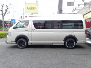 ハイエースワゴン１０人乗り　車中泊できる街乗り仕様車