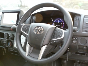 ハイエースバン９型ハイエース
