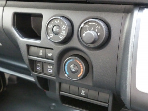 ハイエースバン９型ハイエース