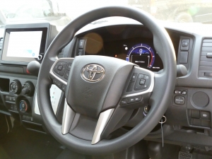 ハイエースバン９型ハイエース