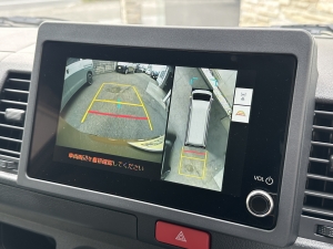 ハイエースバン新型ハイエース　コンプリートカー