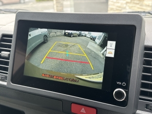 ハイエースバン新型ハイエース　コンプリートカー