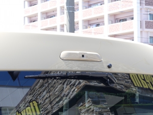 ハイエースバン9型一部改良　ガソリン4WD　アースカラーパッケージ：ベージュ