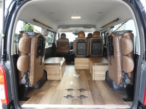 ハイエースワゴン新車カスタムコンプリート
