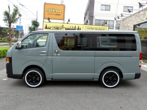 ハイエースバン新型　モデルチェンジ　改良後