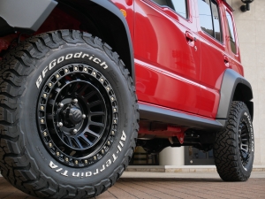 ジムニーノマド登録済み未使用車　リフトアップ　ARBカスタム