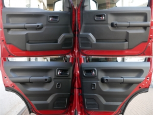 ジムニーノマド登録済み未使用車　リフトアップ　ARBカスタム
