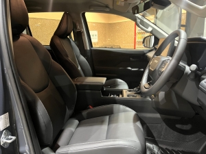 ハイラックス新型ハイラックスピックアップ　GUN226