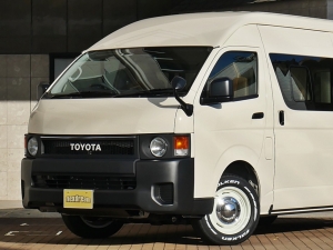ハイエースバンスパロン　4WD　ディーゼル