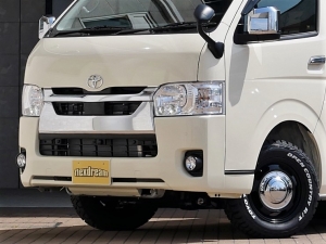 ハイエースＶディーゼル4WD　特設カラーライトイエロー