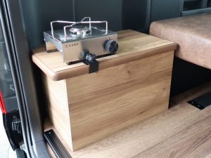 ハイエースバン安全装備付き　丸目換装FD-classicカスタム