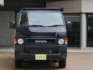 ハイエースＶDX　丸目換装FD-classicカスタム　ライトイエロー