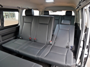 ハイエースワゴン新車 安全装備追加　新車コンプリート