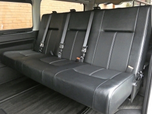 ハイエースワゴン新車コンプリート　ハイエースワゴン２ＷＤ
