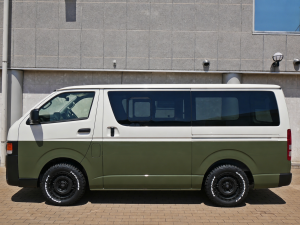 ハイエースバン10型ハイエース