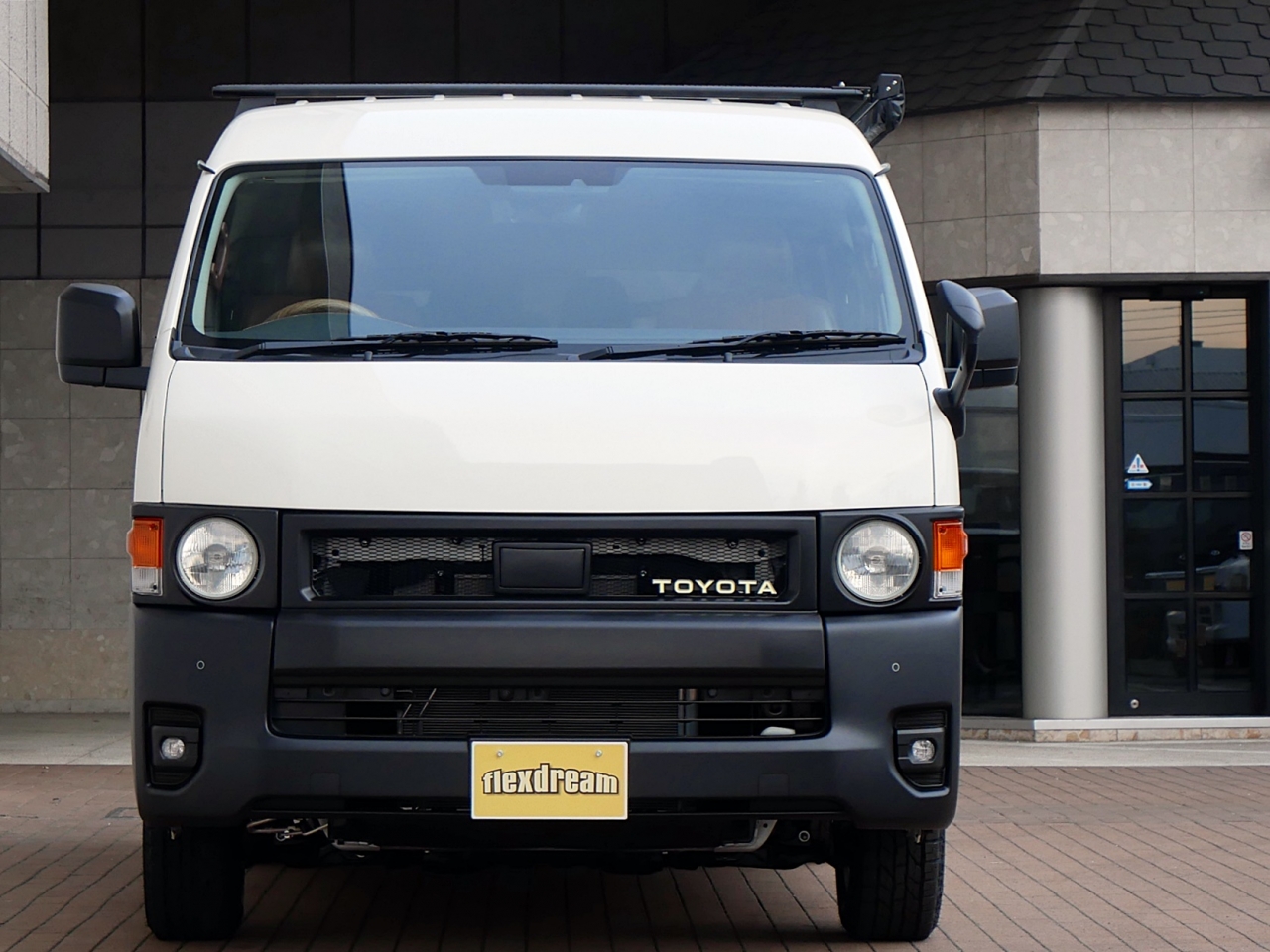 ハイエースちゃん様オーダー確認用 ハイエースWGL10人乗りのFD－BOX0完成しました♪ 丸目換装