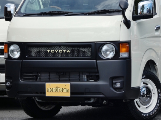 ハイエースＶディーゼル4WD　丸目カスタム　ネオクラシック