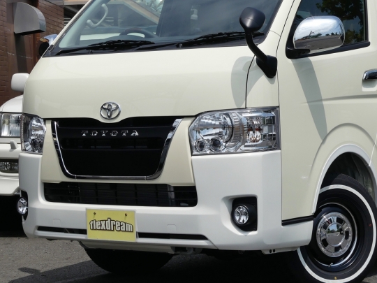 ハイエースＶディーゼル4WD　丸目カスタム　ネオクラシック