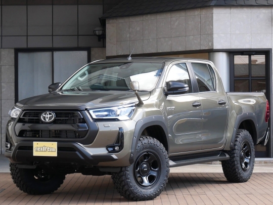 ハイラックス新車未登録ハイラックス　コンプリート