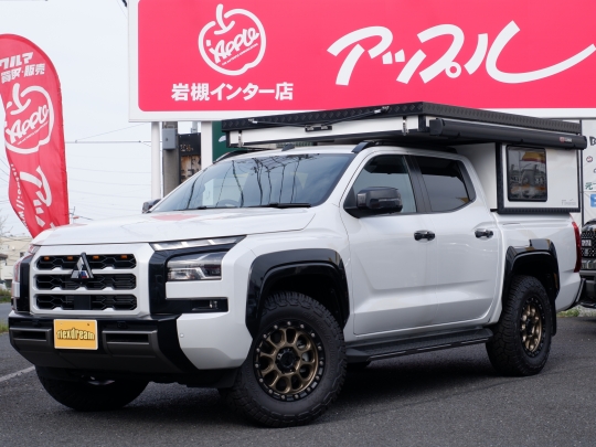 トライトン三菱ピックアップトラック　トライトン