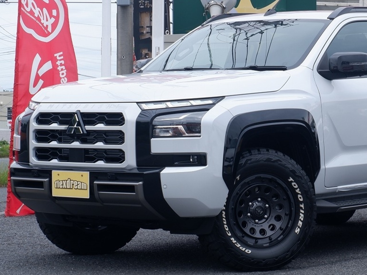 トライトン　４ＷＤ