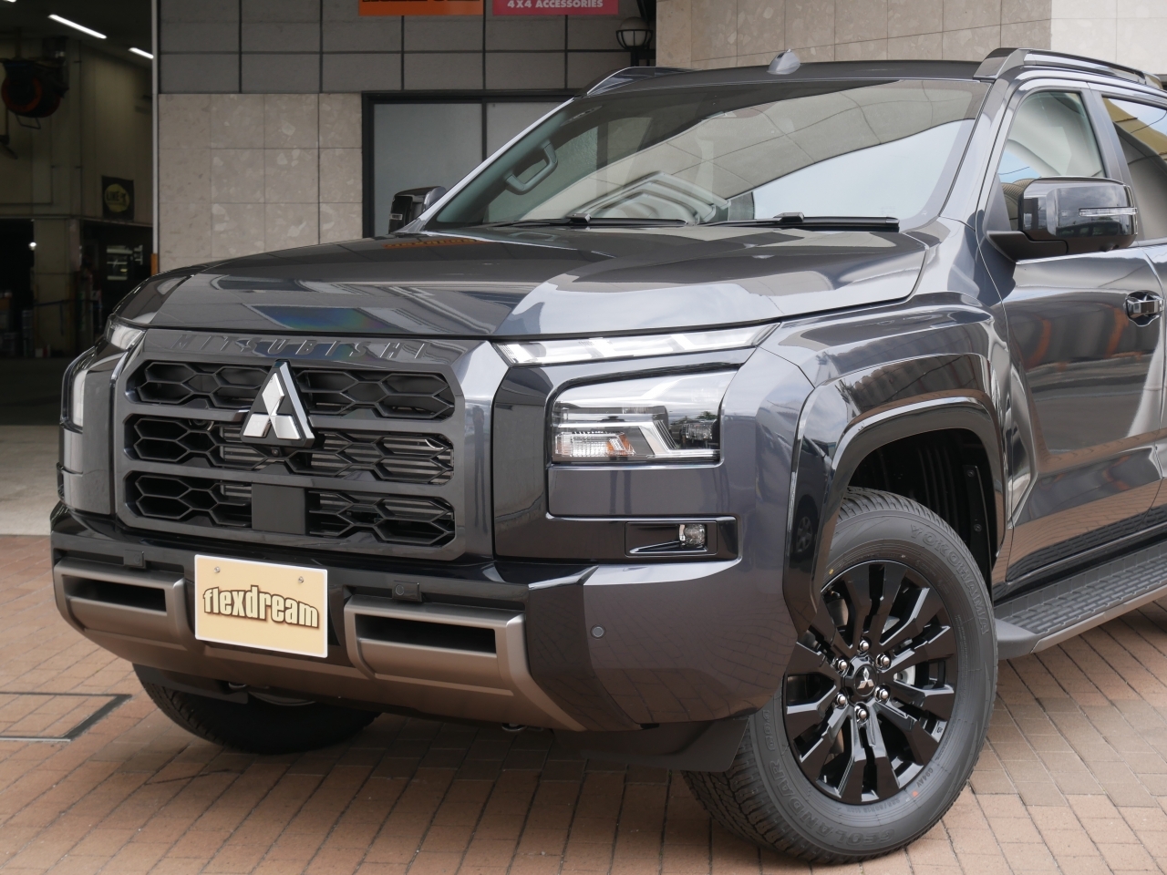 トライトン　４ＷＤ