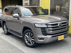 ランクル３００新型ランクル300　ツインターボ