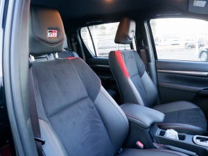 ハイラックス一部改良モデル 新型ハイラックスGR-SPORT