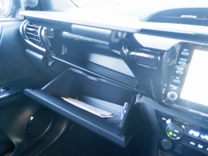 ハイラックス一部改良モデル 新型ハイラックスGR-SPORT