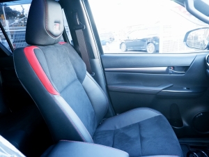 ハイラックス一部改良モデル 新型ハイラックスGR-SPORT