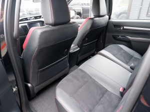 ハイラックスGRスポーツ 新型ハイラックスGR-SPORT