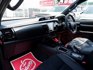 ハイラックスGRスポーツ 新型ハイラックスGR-SPORT